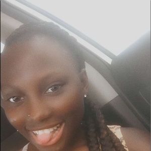 Meet your Posher, Amber